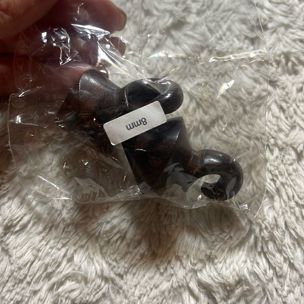 Dangling ear weights, plug multiple sizes availableNEW